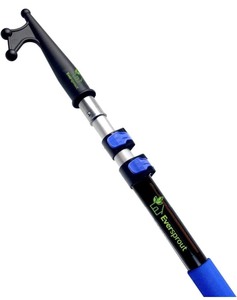 lot 67 image: Eversprout 5-12 Foot Extendable Boat Hook