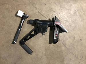 Husky Pneumatic 3-in-1 15.5-Gauge and 16-Gauge 2 in. Flooring Nailer and Stapler with Quick Jam Release   Customer Returns See Pictures
