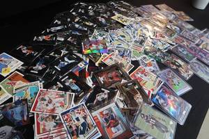 COLLECTIBLE CARD LOT