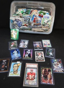 COLLECTIBLE CARDS