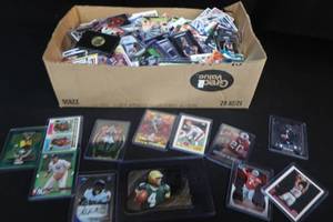 COLLECTIBLE CARDS