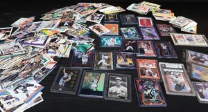 COLLECTIBLE CARDS