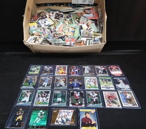 COLLECTIBLE CARDS
