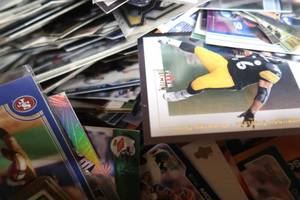 COLLECTIBLE CARDS