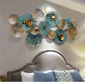 lot 559 image: 3D Metal Wall Art Farmhouse Style Decor Lotus Flowers