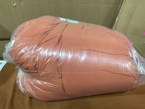 lot 204 image: King Size Orange Comforter
