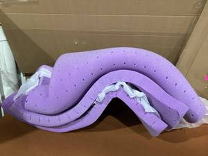 lot 212 image: Dreamsir Topper 73x38