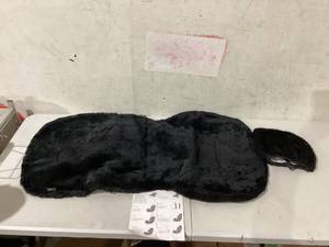 lot 432 image: Furry Black Passenger Seat Side Cover