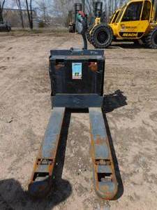 2011 Mitsubishi PW23 Pallet Jack