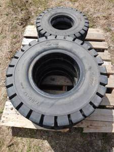 4 - Used Standard Solid Pneumatic Forklift Tires