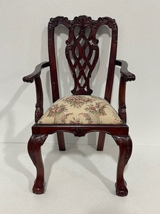lot 41 image: Childs Victorian Chair