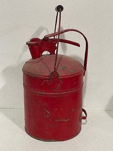 lot 70 image: Gas Can