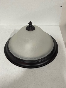 lot 75 image: Ceiling Light