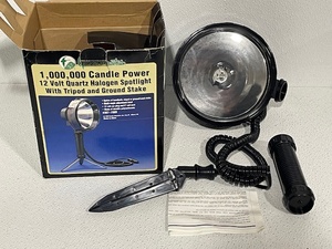 lot 123 image: Portable Spot Light