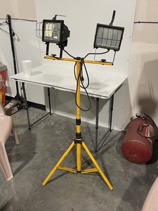 lot 126 image: Shop Lights and Stand