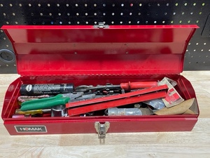 lot 15 image: Metal Toolbox with Tools
