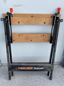 lot 21 image: Black & Decker Workmate Work Bench