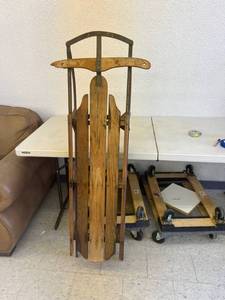 lot 11 image: Vintage Steerable Sled