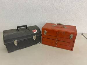 lot 40 image: Toolboxes