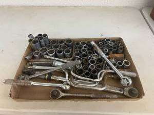 lot 44 image: Sockets & Ratchets
