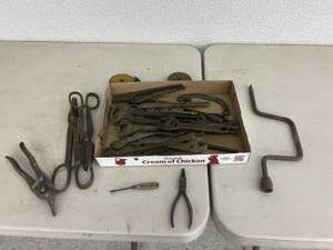 lot 48 image: Hand Tools