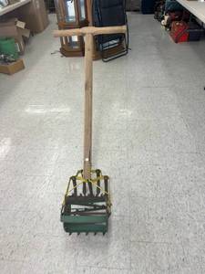 lot 50 image: Vintage Push Cultivator Tiller Weed Plow
