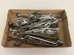 lot 53 image: Wrenches