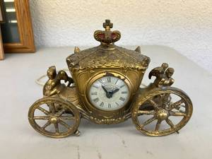lot 110 image: Sessions United Clock