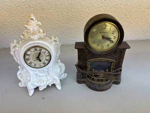 lot 134 image: Vintage Clocks