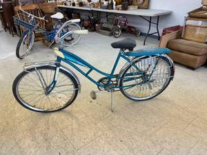 lot 145 image: Murray Meteor Flite Bicycle