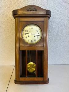 lot 153 image: Vintage Clock