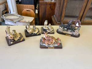 lot 154 image: Wildlife Figurines