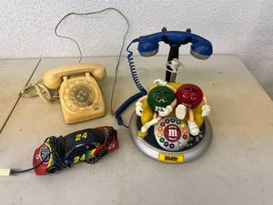 lot 191 image: Telephones