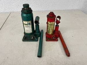 lot 203 image: 2 Ton & 5 Ton Hydraulic Jacks