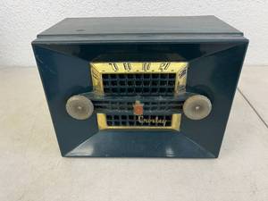 lot 244 image: Crosley Radio
