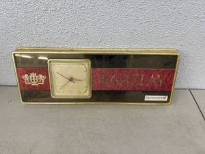lot 256 image: Barclay Clock