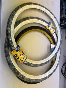 lot 266 image: New Bicycle Tires