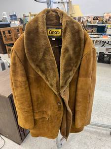 lot 295 image: Cresco Suede Jacket Size 44