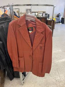 lot 299 image: Size 44 Leather Coat