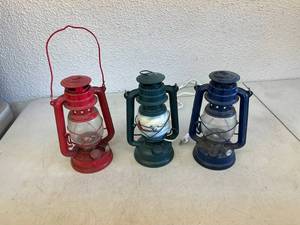 lot 303 image: Lanterns