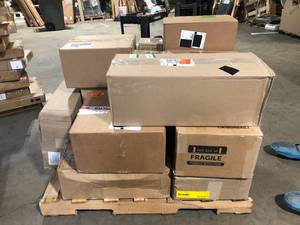 lot 8 image: Pallet of Mixed  Assorted Flooring Various Models and Conditions Customer Returns See Pictures