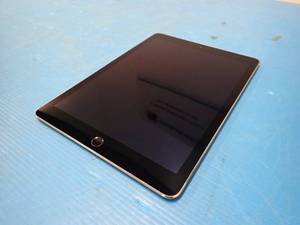 Apple&nbspiPad Air 2nd Gen A1566  16GB of storage  WIFI ONLY  Includes Charging cable  light scratches on screen&nbsp