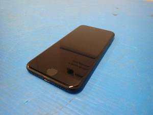Apple&nbspiPhone 7 A1778  32GB of storage  AT&ampT Carrier Locked  Includes Charging Cable