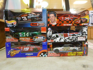 6 NASCAR Die-Cast Cars