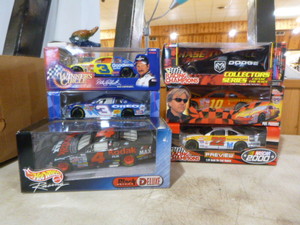 6 NASCAR Die-Cast Cars