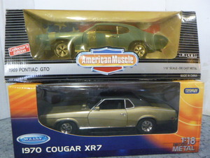 2 Die-Cast Muscle Cars