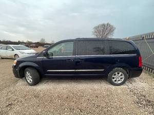 2012 Chrysler Town And Country Touring - 85,342 MILES