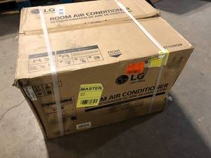LG 11,800 BTU 230-Volt Through-the-Wall Air Conditioner LT1236CER Cools 550 Sq. Ft. with and remote in WhiteCustomer Returns See Pictures