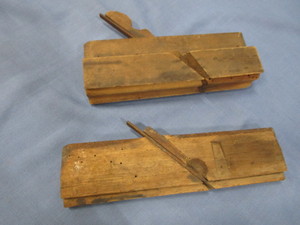 lot 5 image: Antique Molding Planes