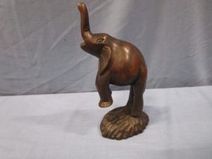 lot 20 image: Teak Elephant